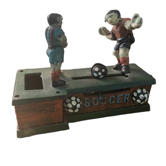 Vintage cast iron bank - Picture 2 of 6